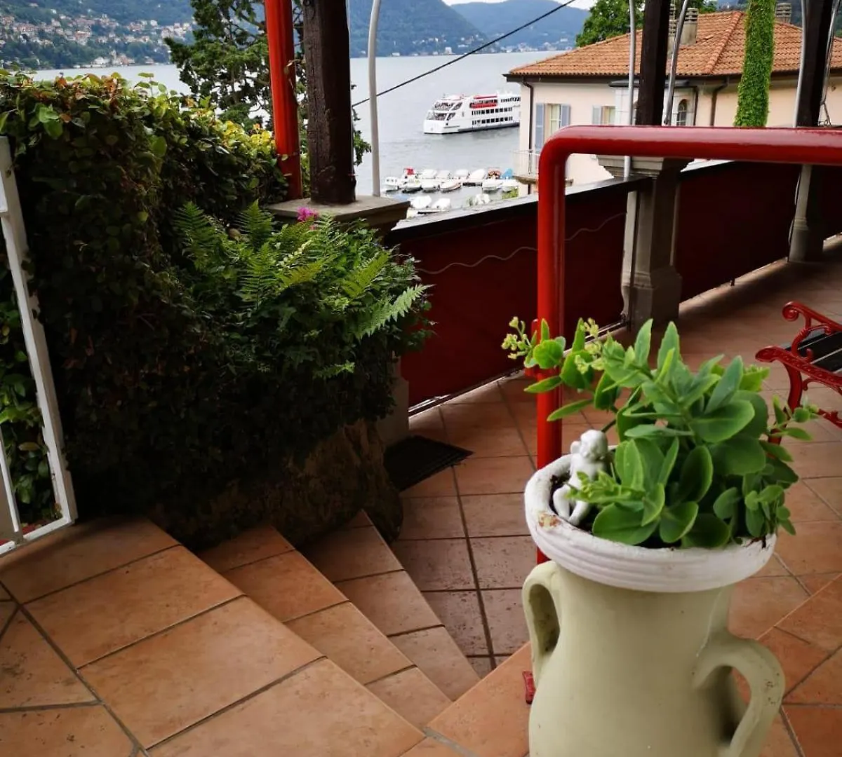 Villa Andreina Como Lake モルトラージオ イタリア